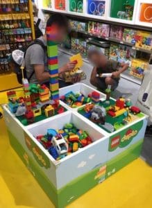 軽井沢アウトレット 子供が大好きlego レゴショップ のご紹介 バイリンガルママライフ